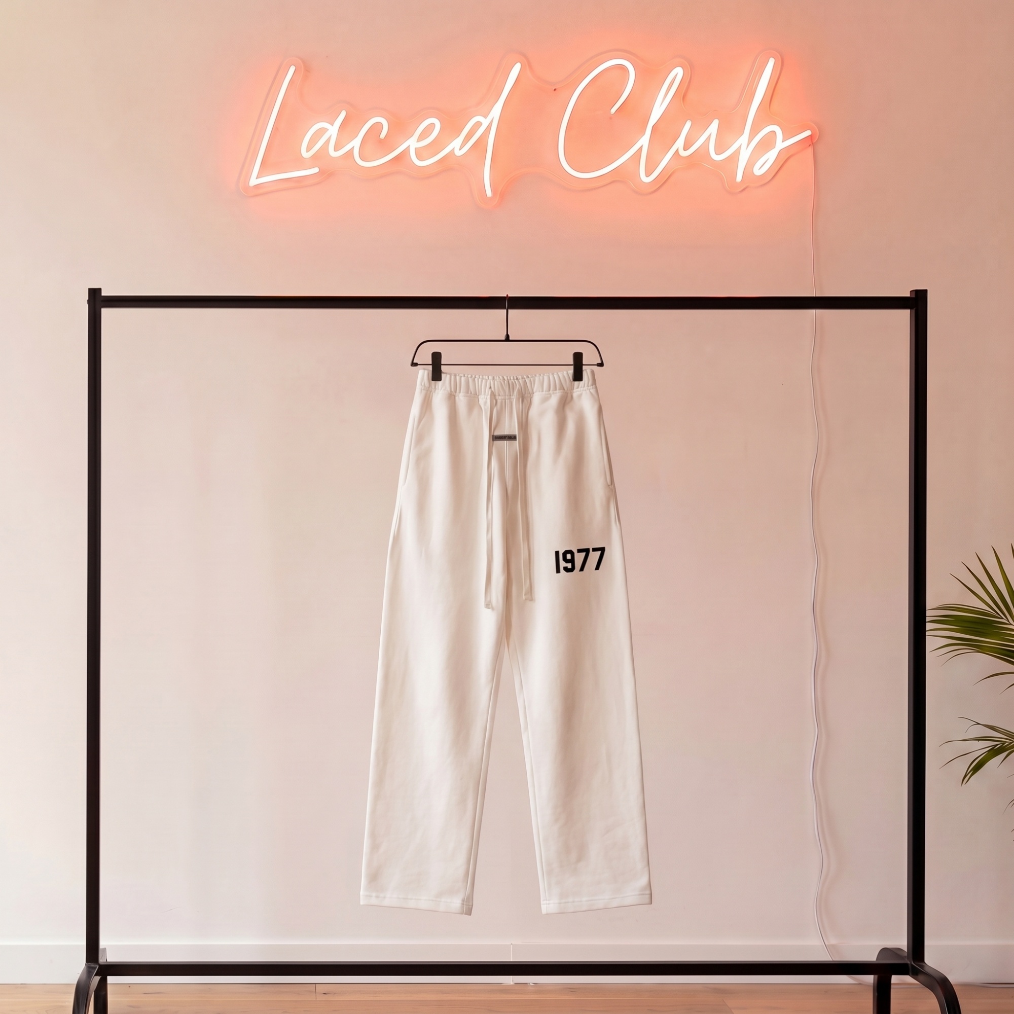 Fear of God Essentials 1977 Relaxed Sweatpants — White