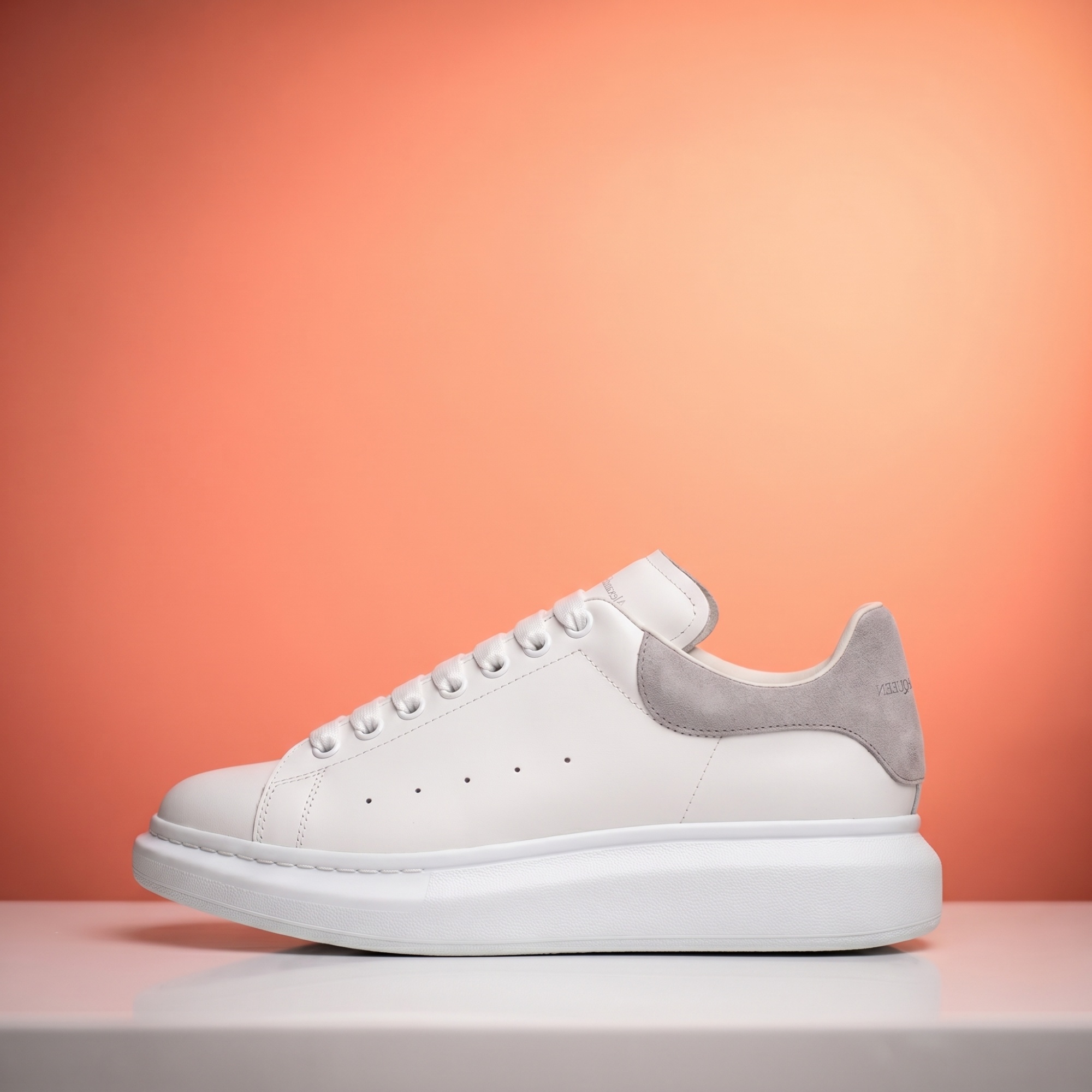 Alexander McQueen Sneaker — White / Grey